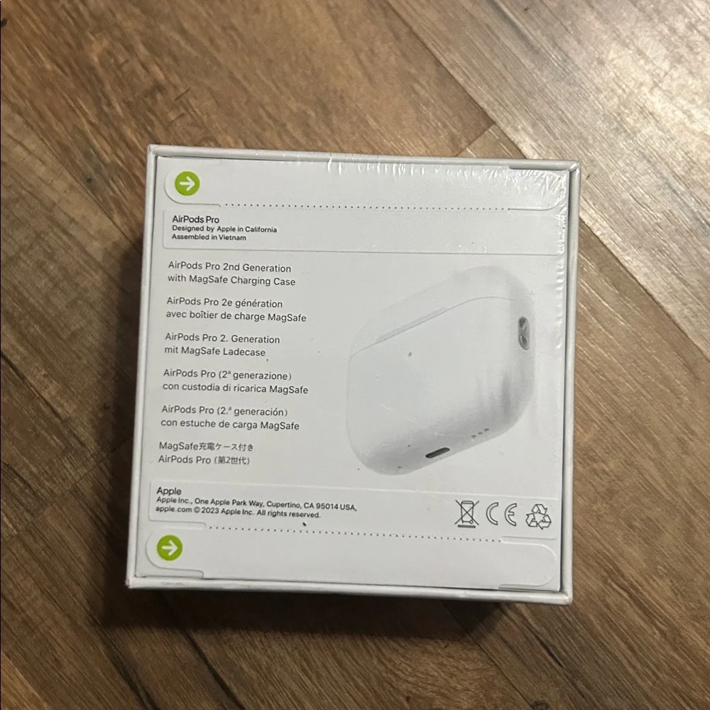 Apple AirPods Pro - Picture 3 of 3